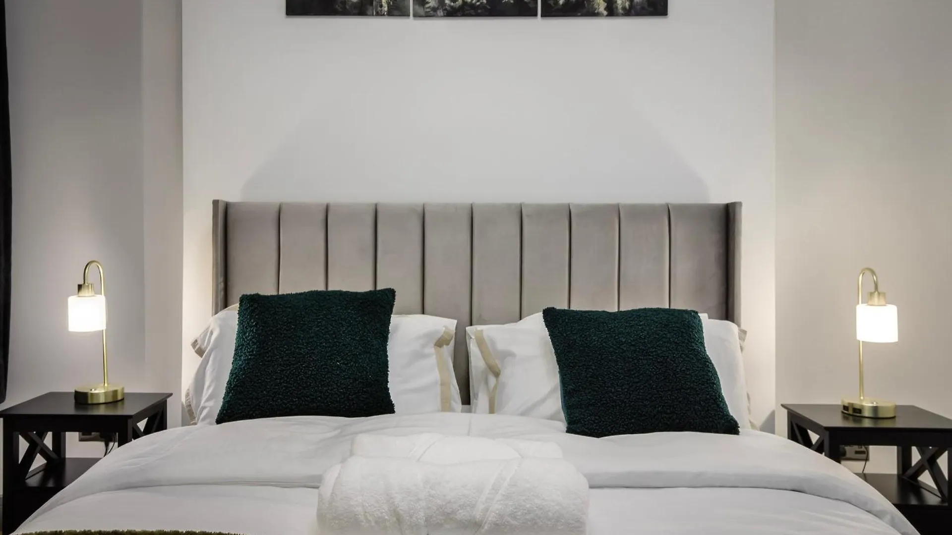 2 Bedroom, 1 Bathroom Apartment Blackpool