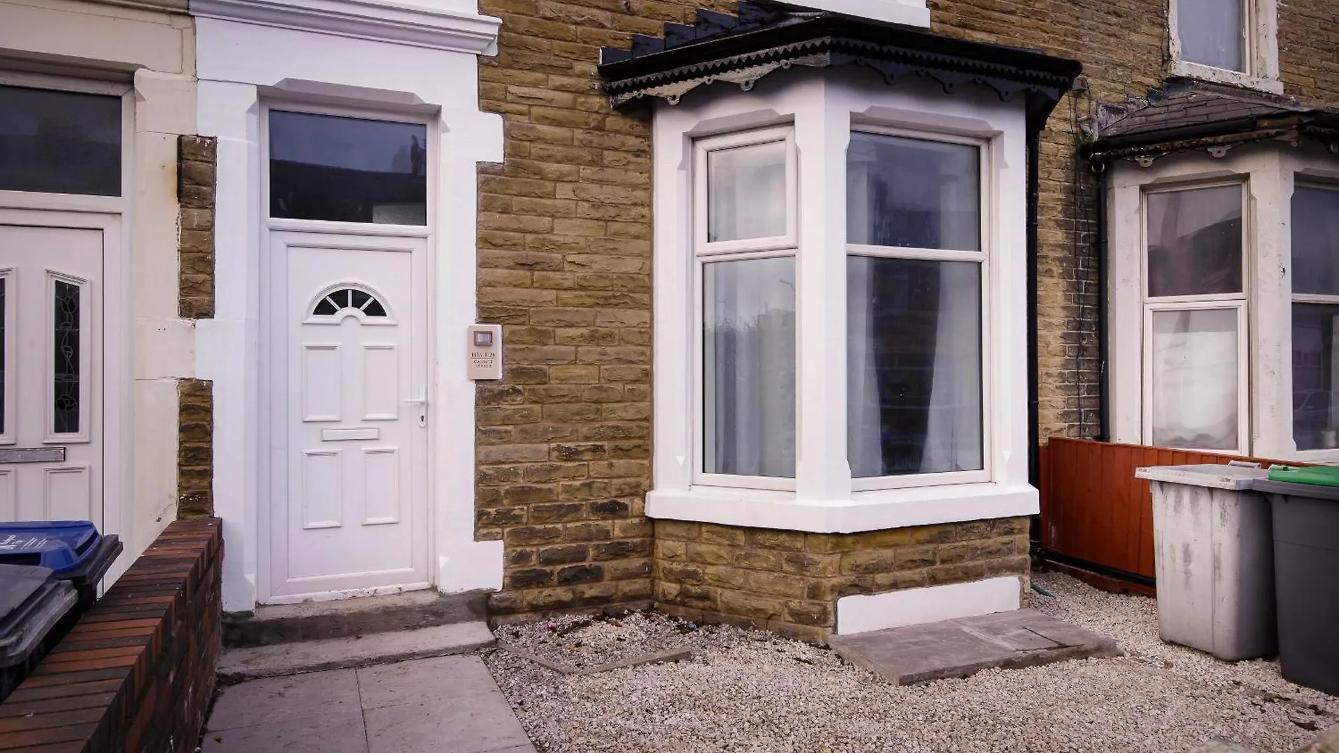2 Bedroom, 1 Bathroom Apartment Blackpool 0*,